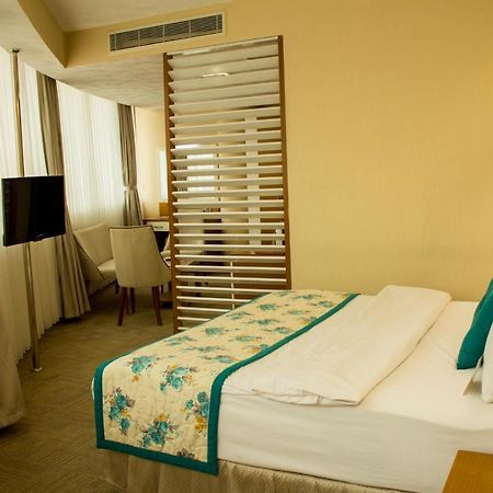 Yol Is Holiday Adana Exterior foto