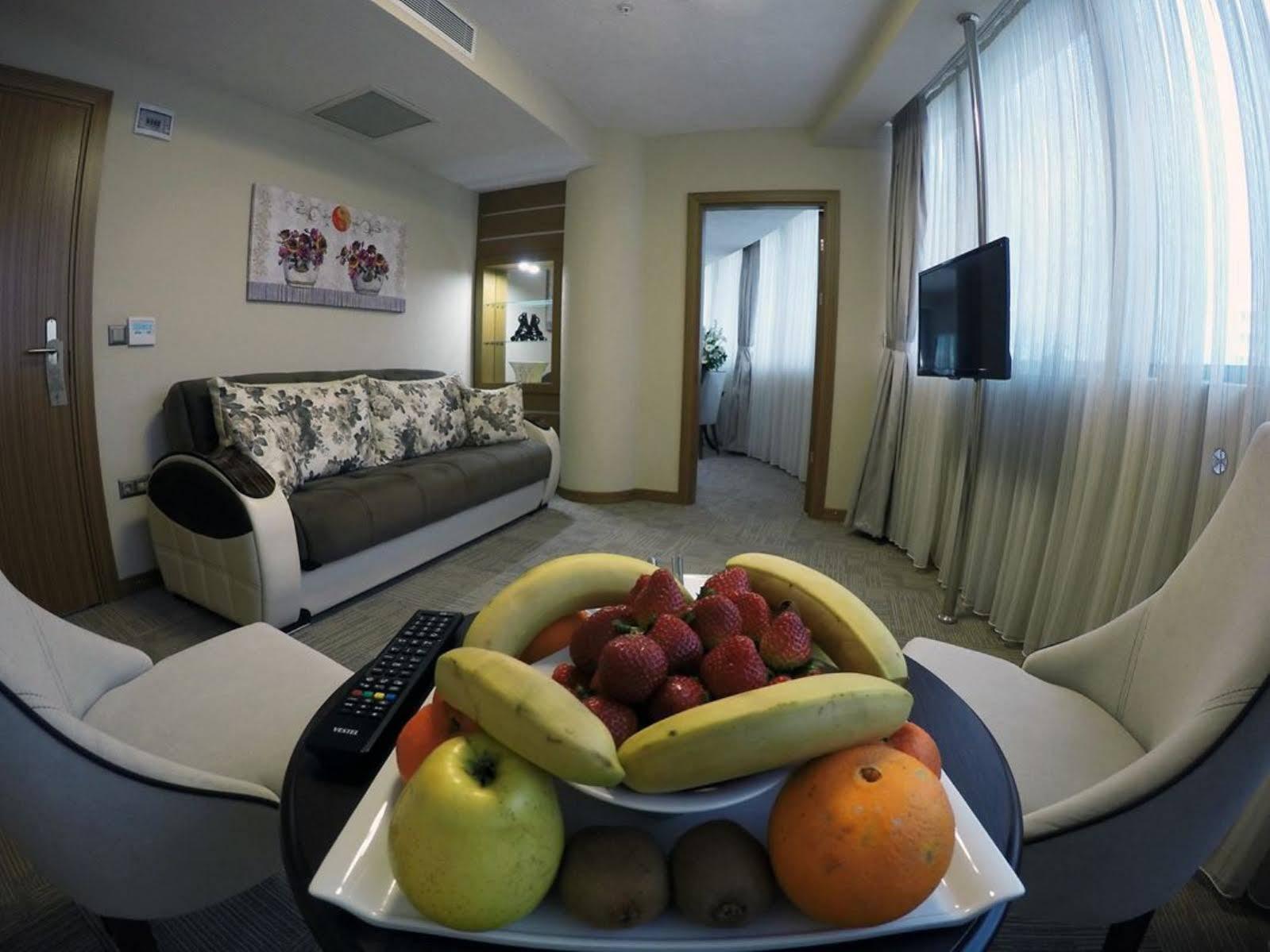 Yol Is Holiday Adana Exterior foto